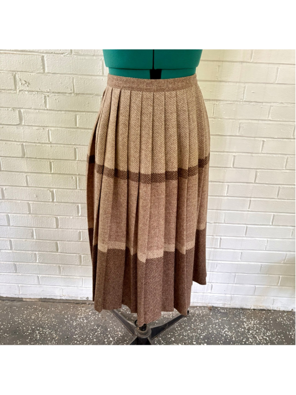 Vintage 70s brown pleated wool midi skirt - Picture 1 of 5